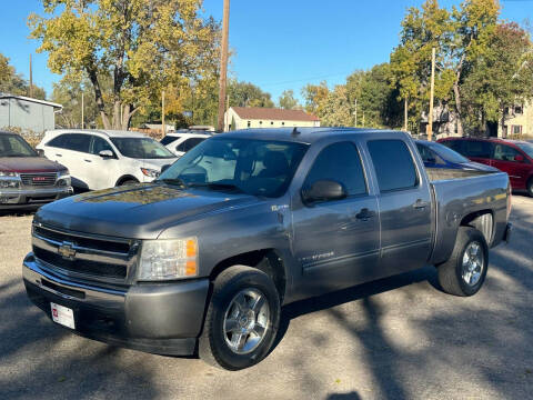 2009 Chevrolet Silverado 1500 Hybrid for sale at Legends Automotive, LLC. in Topeka KS